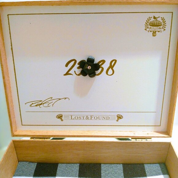 Suenos de Saundra Upcycled Collection, Lost & Found Cigar Box, Purse - Picture 9 of 11